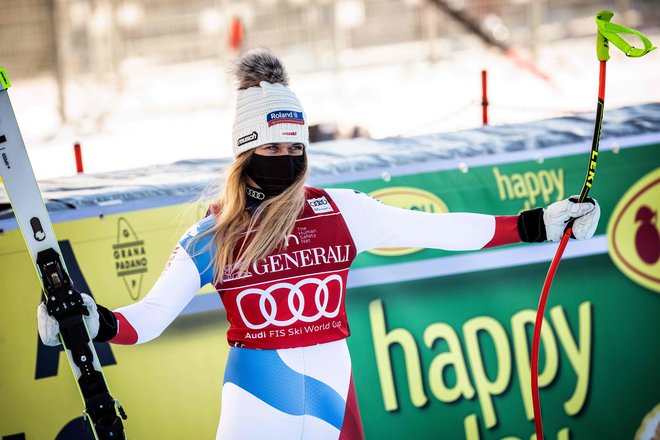 Švicarka Corinne Suter se je veselila tretje zmage v svetovnem pokalu. FOTO: Jeff Pachoud/AFP