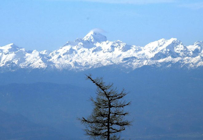 Triglav in Julijske alpe. FOTO: Roman Šipić