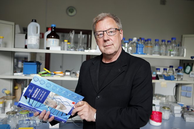 Prof. dr. Borut Štrukelj, farmacevt, strokovnjak za biomedicinska zdravila. Foto: Uroš Hočevar/Delo