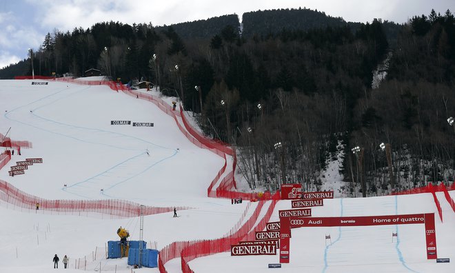 Prireditelji so morali priznati premoč naravi. FOTO: Stefano Rellandini / Reuters Pictures.