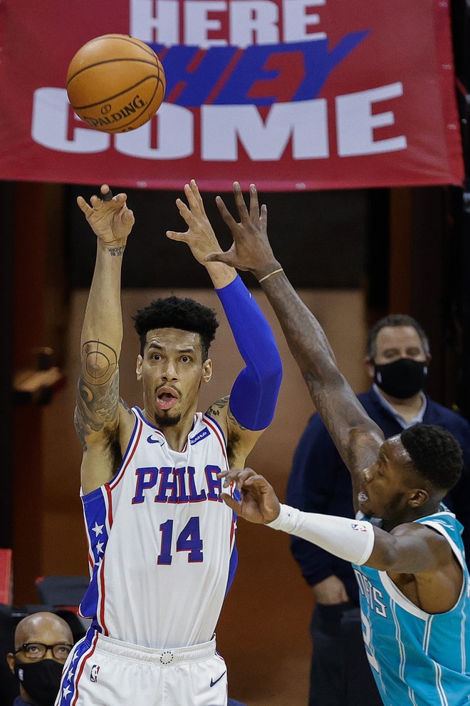 Danny Green se je v prejšnji sezoni veselil naslova prvakov kot član moštva Los Angeles Lakers, zdaj zmaguje v dresu Philadelphie 76ers. FOTO: Tim Nwachukwu/AFP