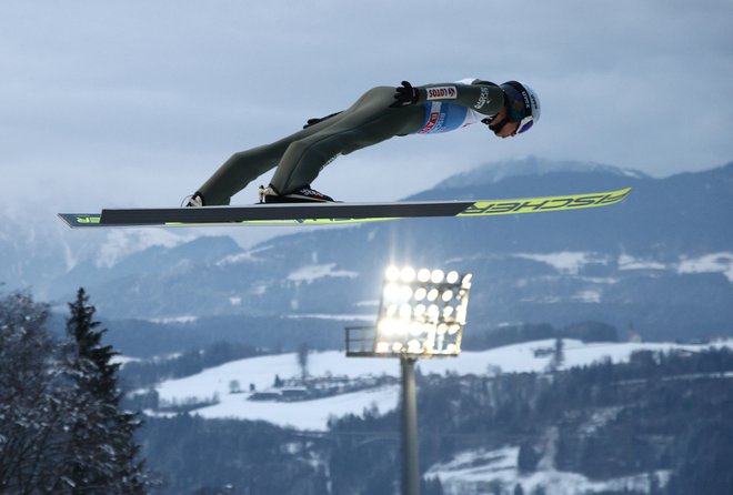 Kamil Stoch se je z 39. zmago v svetovnem pokalu izenačil z rojakom Adamom&nbsp;Malyszem. FOTO: Lisi Niesner Reuters