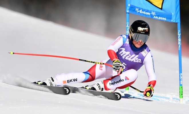 Švicarka Lara Gut-Behrami je alpski smučarski konec tedna v St. Antonu zaokrožila s 27. zmago v sveetovnem poklau. FOTO: Joe Klamar/AFP