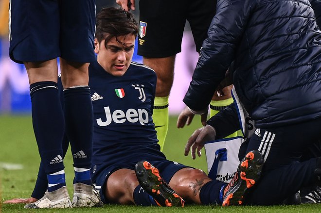 Paulo Dybala jo je skupil včeraj na tekmi s Sassuolom. FOTO: Marco Bertorello/AFP