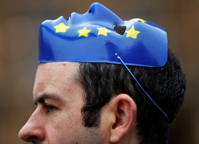 Veliko nasprotnikov brexita na Otoku verjame, da je treba sprejeti realnost, ki jo prinaša izstop iz EU, in iz nje ustvariti, kar je mogoče. Foto: Peter Nicholls/Reuters