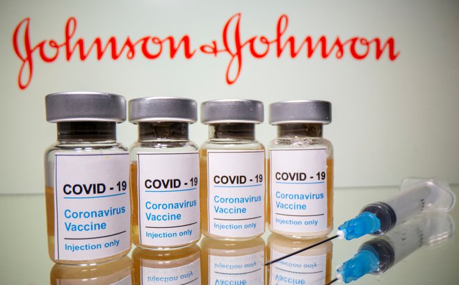 Pri njihovem cepivu&nbsp;Johnson &amp; Johnson je za razliko od drugih za imunost potrebna le ena doza. FOTO: Dado Ruvic/Reuters