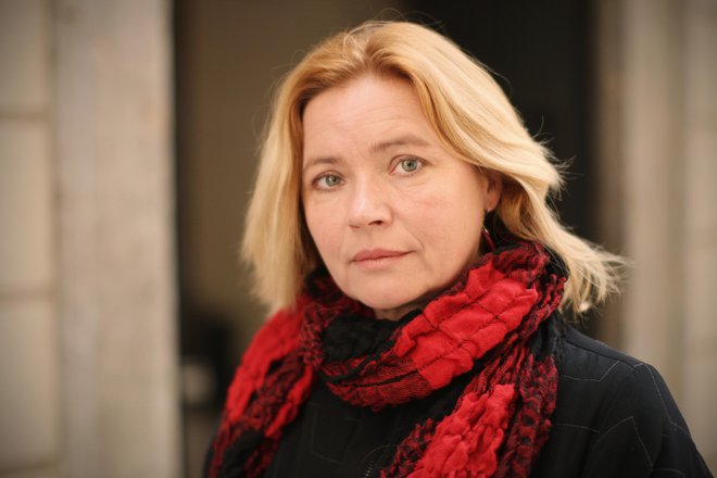 Vesna Jevnikar za vlogo Helene Alving v Ibsenovih Strahovih prejela nagrado julija. FOTO: Jure Eržen/Delo