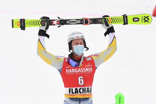 Flachau je zaznamoval norveški slalomist Sebastian Foss-Solevaag. FOTO: Joe Klamar/AFP
