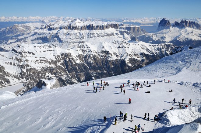 V smučarski vrtiljak naj bi povezali smučišča Sellaronda, Cortina d&#39;Ampezzo in Giro Della Grande Guerra. FOTO: Shutterstock