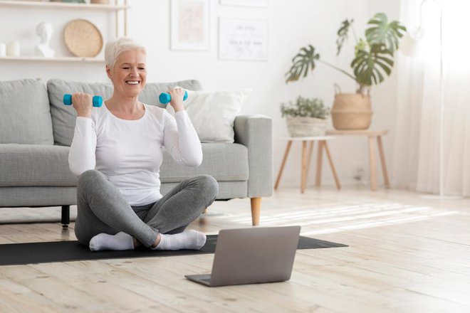 Opazili so, da uporovna vadba prinaša številne koristi za zdravje, vključno z večjo vzdržljivostjo, boljšim ravnotežjem, večjo telesno prožnostjo in večjo kostno gostoto.&nbsp; FOTO: Shutterstock
