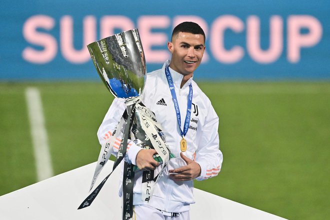 Cristiano Ronaldo je strelski rekord polepšal z osvojitvijo italijanskega superpokala. FOTO: Miguel Medina/AFP