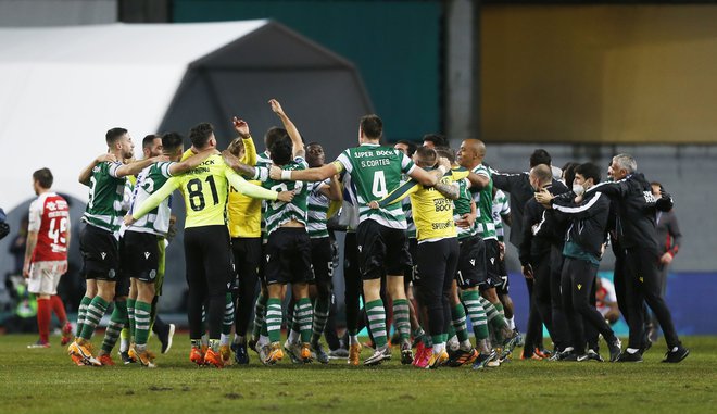 Andraž Šporar je osvojil svojo prvo lovoriko v dresu Sportinga. FOTO: Pedro Nunes/Reuters