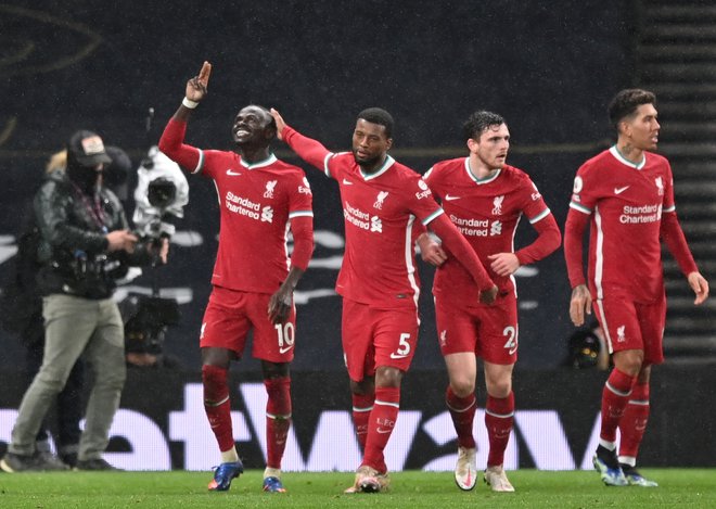 Liverpool se je vrnil v boj za prvaka s prvo zmago v letu 2021. FOTO: Shaun Botterill/Reuters