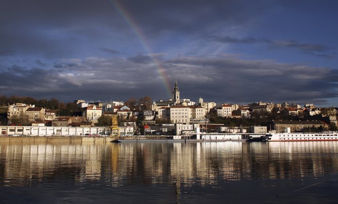 V Beogradu imajo razlog za optimizem, saj se zdi, da bodo krizo zaradi covida-19 premagali bolje kot druge države v regiji. FOTO: Marko Djurica/Reuters