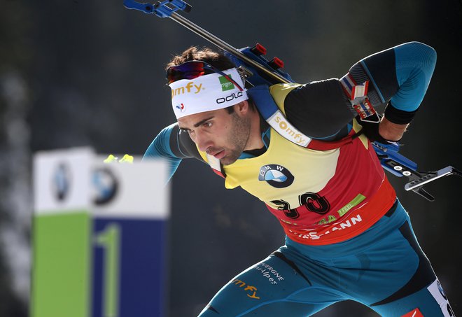 Martin Fourcade je rumeno majico vodilnega v svetovnem pokalu, no, tudi rdeča je bila zaradi vodstva v posameznih disciplinah, nosil kot drugo kožo. FOTO: Matej Družnik