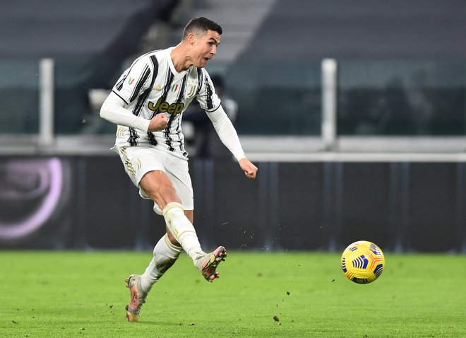 Cristiano Ronaldo se ni vpisal med strelce v tekmi z Interjem, toda z Juventusom bo kljub temu igral v finalu italijanskega pokala. FOTO: Massimo Pinca/Reuters