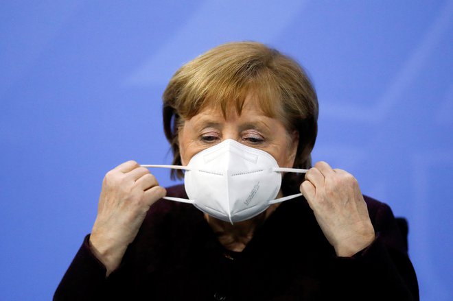 V zaključnem dokumentu so Merkova in ministrski predsedniki nemških dežel opozorili na hitro širjenje bolj nalezljivih različic novega koronavirus. FOTO:&nbsp;Reuters
