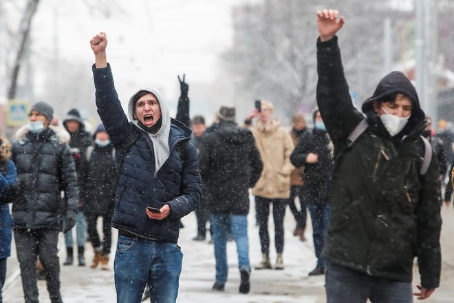 Opozicijski politik Grigorij Javlinski ugotavlja, da se je število protestnikov v zadnjih desetih letih zmanjšalo. FOTO: Maksim Šemetov/Reuters