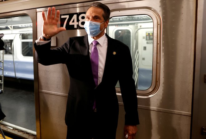 Newyorškega guvernerja Andrewa Cuoma bi moralo biti strah preiskav in morda celo razrešitve. FOTO: Mike Segar/Reuters