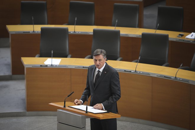 Borut Pahor v parlamentu. FOTO: Jože Suhadolnik