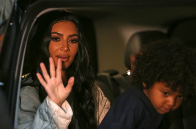 Kim Kardashian s sinom Saintom. FOTO: Stringer/reuters Reuters