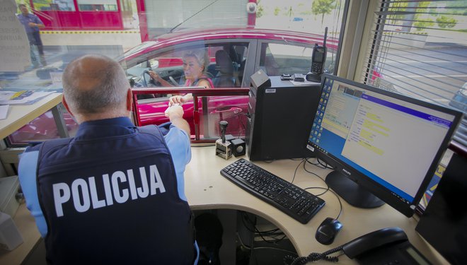 Mejni prehod Dragonja, 5. 7. 2020. FOTO: Jože Suhadolnik