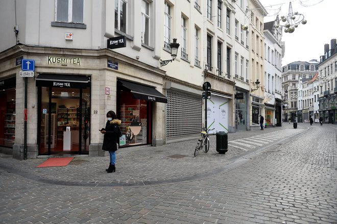 Prazne ulice v Bruslju. FOTO: Johanna Geron, Reuters