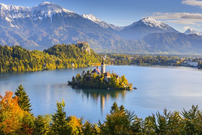 Prestižno revijo Conde Nast Traveller za petičnejše turiste je očaralo Blejsko jezero. FOTO: Albertoloyo/Getty Images