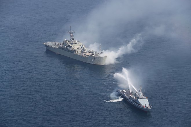 Iranski pomorski manevri skupaj z rusko mornarico. FOTO: Wana News Agency via Reuters