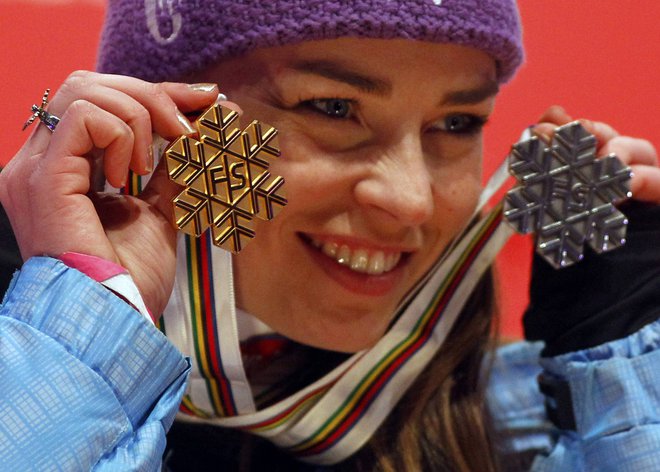 Tina Maze je pred desetimi leti še enkrat dvignila slovensko športno javnost na noge v Ga-Pa. FOTO: Dominic Ebenbichler/Reuters