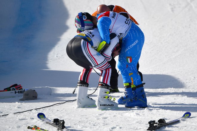 Zlati Mathieu Faivre (levo) in srebrni Luca De Aliprandini sta se po svoje veselila presenetljivih žlahtnih odličij. FOTO: Andreas Solaro/FP