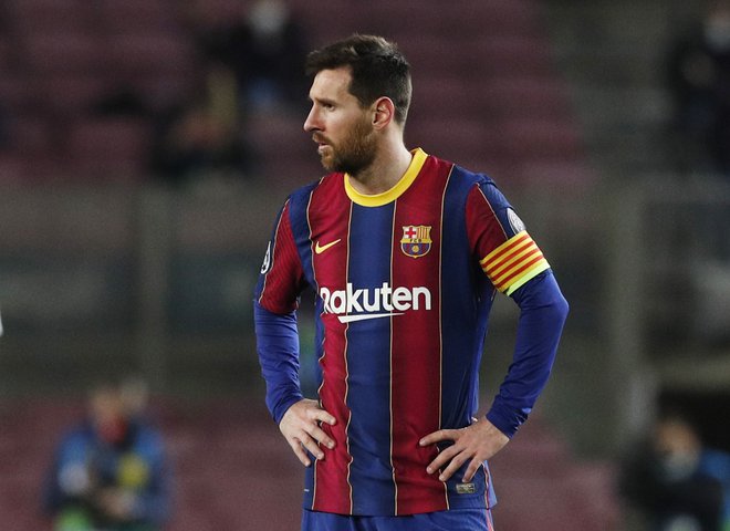 Lionel Messi je lani zahteval, da mu Katalonci omogočijo odhod po 16 letih, vendar se to ni zgodilo. FOTO: Albert Gea/Reuters