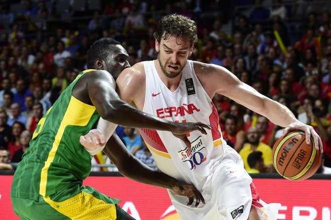 Pau Gasol se po skoraj 20 letih vrača v Barcelono, kjer se bo poskušal pripraviti na olimpijske igre. FOTO: Javier Soriano/AFP