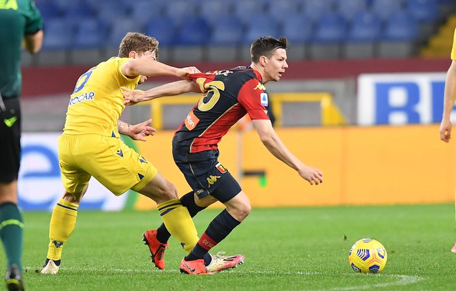 Miha Zajc je za Genoo igral v prvem polčasu. FOTO: Genoa CFC/Facebook<br />
 