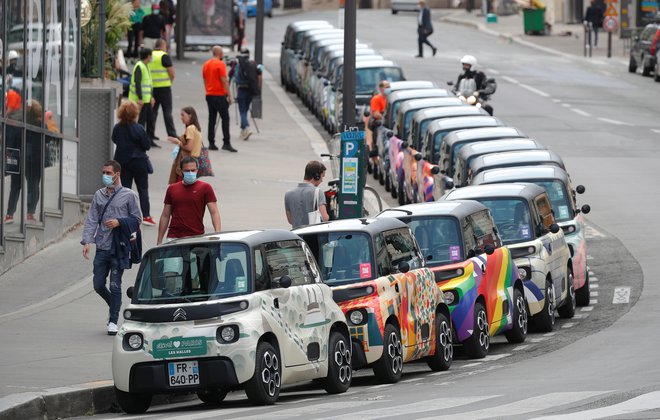 Novi koncepti mobilnosti preobražajo tudi trg avtomobilov.<br />
FOTO: Charles Platiau/Reuters