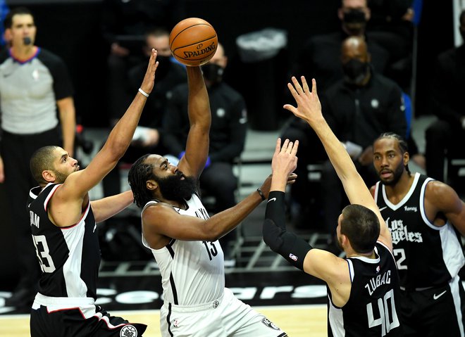 James Harden je v Los Angelesu dosegel 37 točk, 11 skokov in 7 asistenc. FOTO: Jayne Kamin-oncea/Usa Today Sports