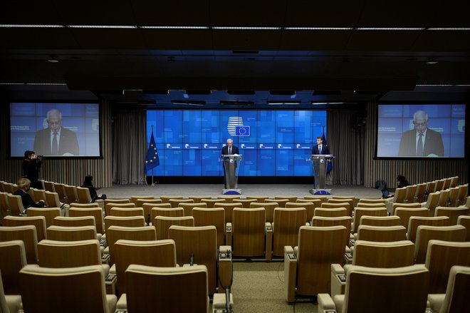 Zasedanje zunanjih ministrov EU so spremljali črnogledi toni o prihodnjih odnosih z Moskvo. FOTO: Johanna Geron/Reuters