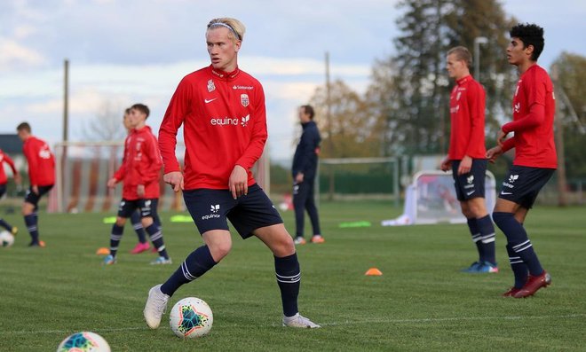 Albert Braut Tjåland je 11. februarja dopolnil 17 let. FOTO: Instagram