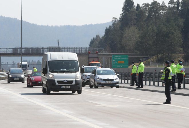 Avtocestna policija se bo gradila postopoma. Načrtujejo, da bosta v prvih mesecih leta ustanovljeni uprava in ljubljanska specializirana enota. FOTO: Marko Feist/Slovenske novice