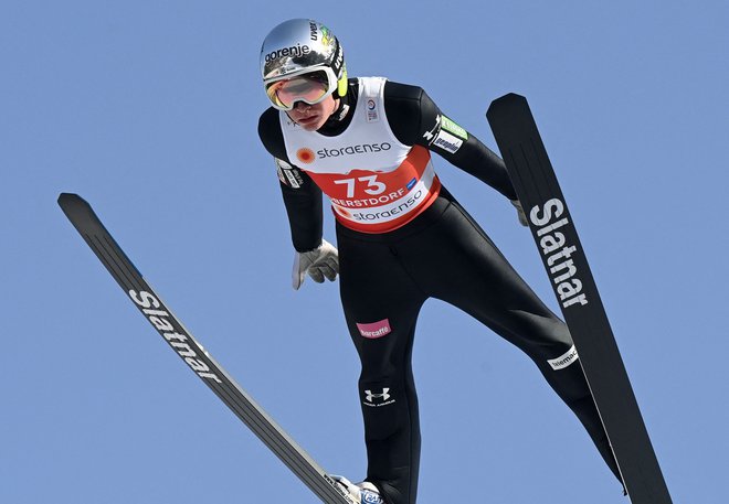 Anže Lanišek je v Oberstdorf pripotoval v vrhunski formi. FOTO: Christof Stache/AFP