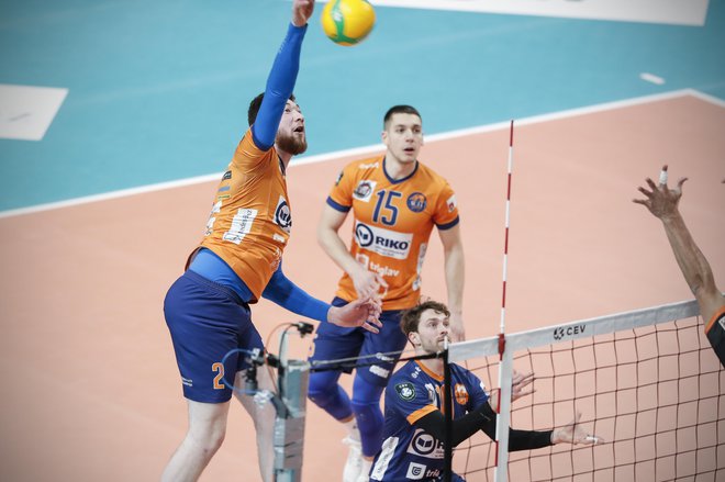 Božidar Vučićević je bil najučinkovitejši odbojkar ACH Volleyja v finalu srednjeevropske lige. FOTO: Uroš Hočevar