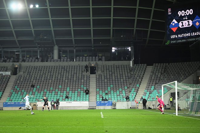 Tribune bodo vsaj v prvem delu EP samevale. FOTO:&nbsp;Jure Makovec/AFP