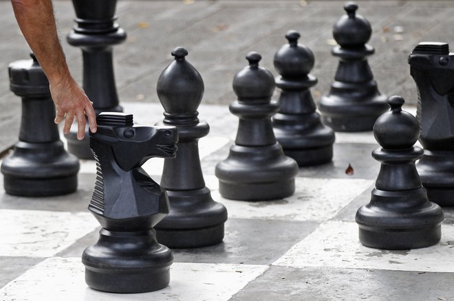 Šah je tudi šola o življenju. FOTO:&nbsp;Daniel Munoz/Reuters
