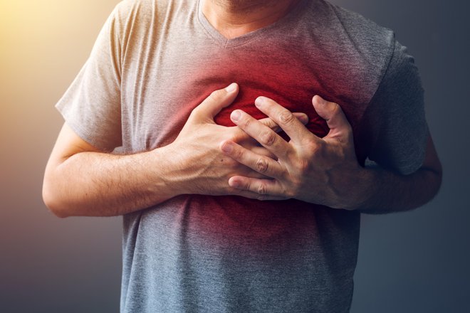 Glede na to, da je miokarditis glavni vzrok za nenadno smrt zaradi zastoja srca pri športnikih, je bila zaskrbljenost zaradi tveganja za miokarditis zaradi covida-19 velika. FOTO:&nbsp;Shutterstock