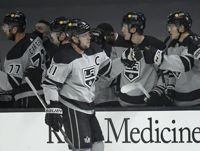 Kapetan Los Angelesa Anže Kopitar je v drugi tretjini dosegel svoj sedmi gol sezone. FOTO: Harry How/AFP