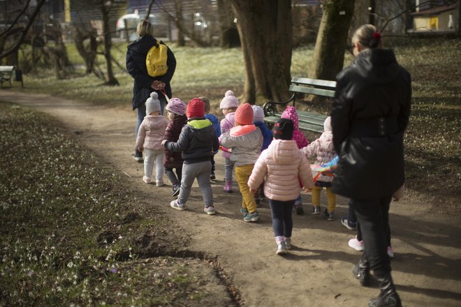 Za zdaj kaže, da novela zakona o vrtcih v državnem zboru le ne bo izglasovana, čeprav bi si občine to zelo želele. FOTO: Jure Eržen/Delo