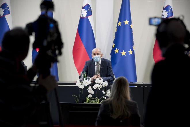 Novinarska konferenca ob prvi obletnici vlade Janeza Janše. FOTO: Jure Eržen/Delo