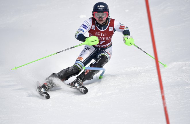 Andreja Slokar ni najbolj zadovoljna s svojim smučanjem na Švedskem, a je osvojila nove točke za svetovni pokal. FOTO: Pontus Lundahl/Reuters