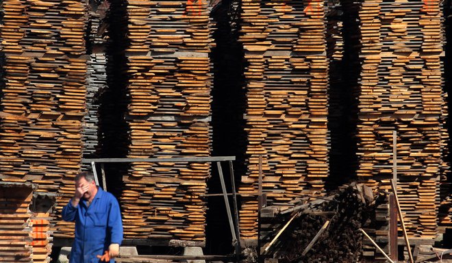 Okoliščine propada pohištvenega velikana Liko Vrhnika, za katerim so ostali večmilijonski dolgovi, so razčiščevali na sodišču. FOTO: Roman Šipić/Delo