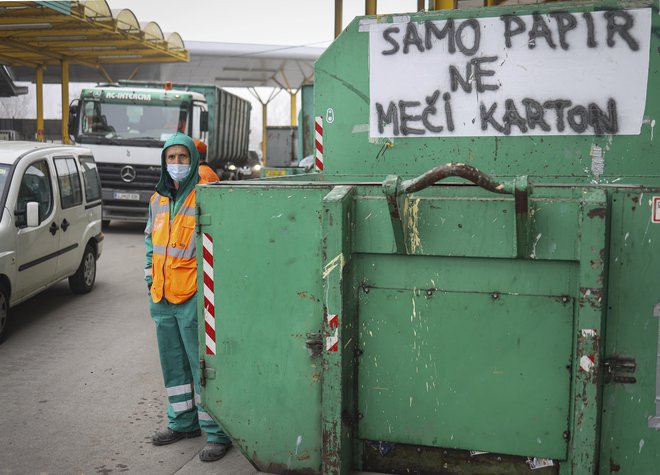 S 1. aprilom bodo na Koroškem poenotili zbiranje komunalnih odpadkov. FOTO: Jože Suhadolnik/Delo